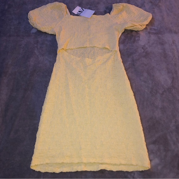 NEW Pale Yellow Zara Textured Weave Dress - Picture 3 of 12